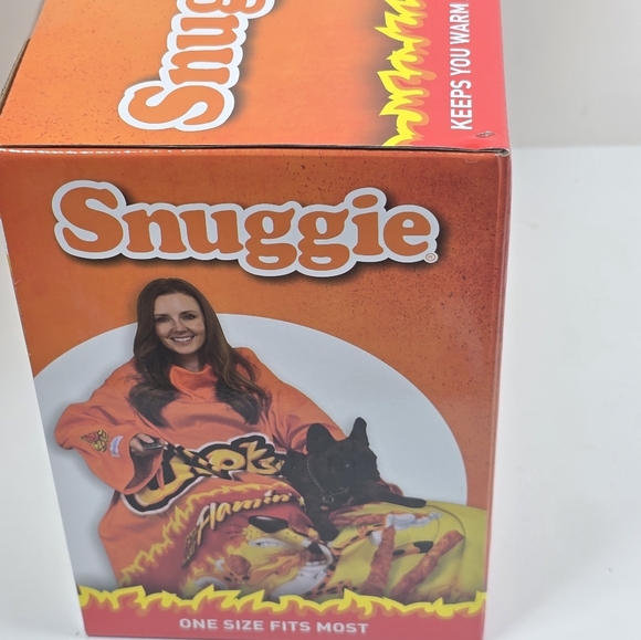 Cheetos Flamin' Hot Snuggie Blanket With Sleeves Nwt - Picture 5 of 5